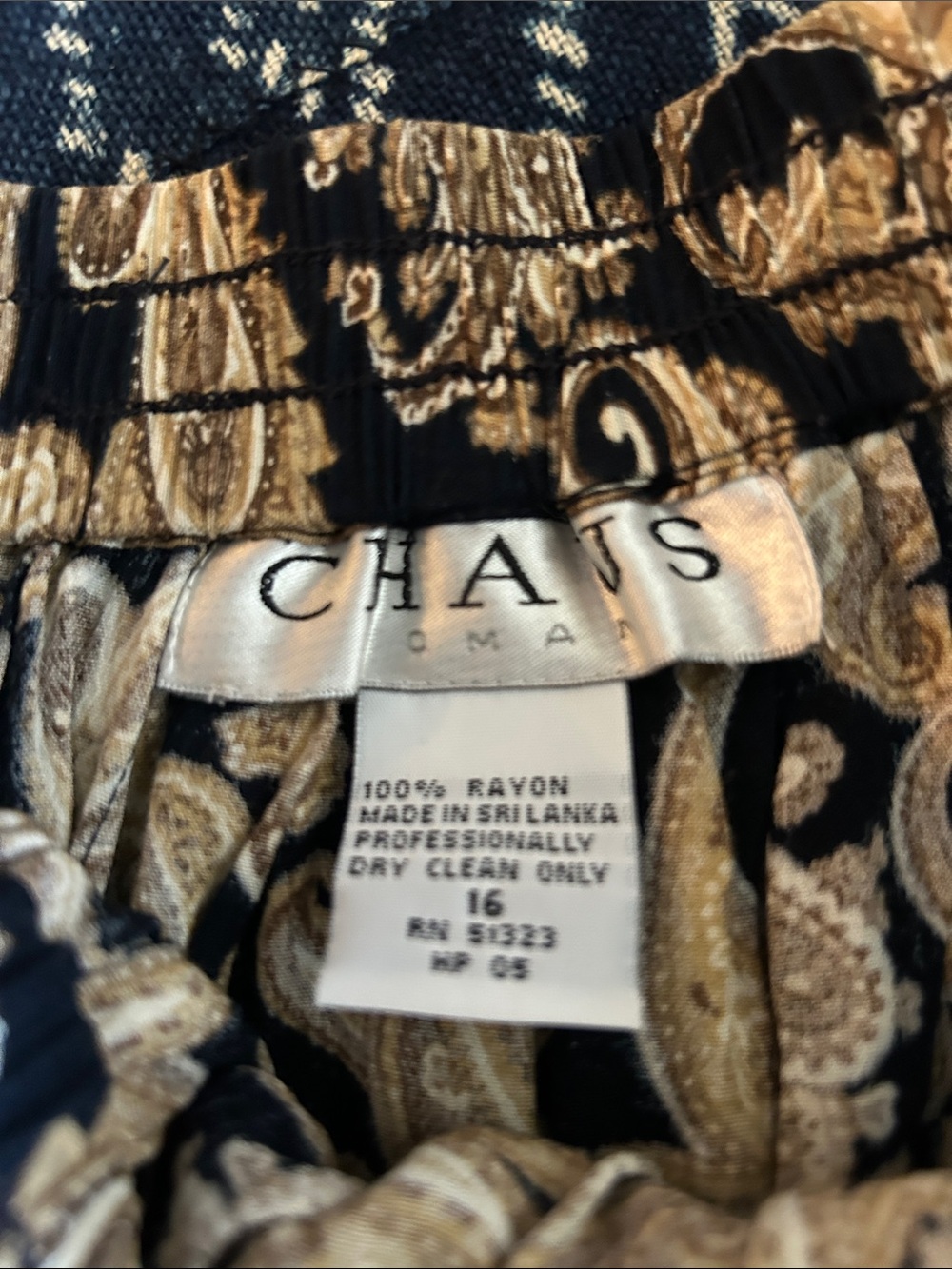 Vintage Black and Tan Paisley Maxi Skirt - great condition - Picture 3 of 4